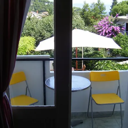 Adria Blue * Jelsa (Hvar)