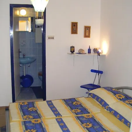 Adria Blue * Jelsa (Hvar)