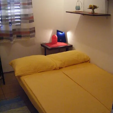 Adria Blue * Jelsa (Hvar)